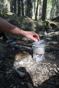 100500 Set gatit pentru camping/drumetie, 1-2 persoane Trangia Micro Original - Img 9
