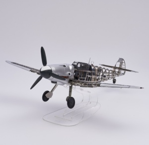 Aeromodel Messerschmitt BF109G Fighter, scara 1:16 Model de aeronava din metal - Img 5