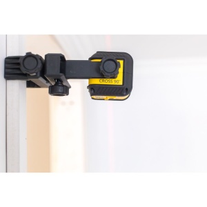Stanley STHT77592-1, nivela laser cross 90, cu linie in cruce + un fascicul 90 grade, lumina verde, auto-nivelare, prindere cu clema, QuickLink, raza actiune 12m, include 2 baterii AA, clema si husa - Img 9