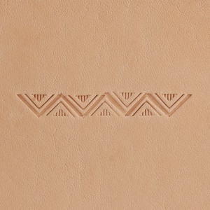 Stanta de margini embosare din alama, model triunghi aztec (Aztec Triangle) - Tandy Leather 8900-45 - Img 2