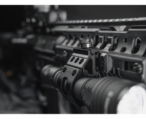 Suport pentru lanterna Armytek AWM-06 pentru sina Picatinny si Weaver - Img 7