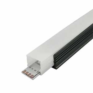 Nadgradni aluminijumski profil za LED trake 17,7 × 13 mm – crna varijanta, glavni prikaz