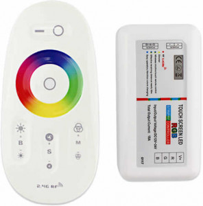RGB LED kontroler 216W touch 12V 24V — zadnja strana sa priključnim klemama
