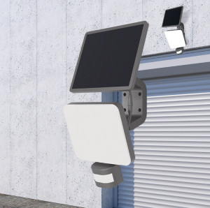 Solarna LED zidna lampa 15W sa senzorom i promenljivom bojom svetlosti – zadnja strana proizvoda