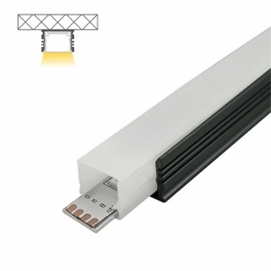 Nadgradni aluminijumski profil za LED trake 17,7 × 13 mm – crna varijanta, detalj i presek