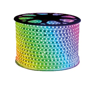 LED traka SMD 50-50 220V 13W 120 LED RGB 100 m — krupni plan dioda i mesta za sečenje
