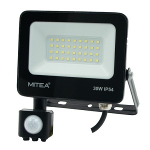 Crni LED reflektor sa senzorom 30W za šire dvorište