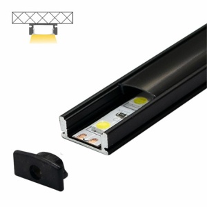 Nadgradni aluminijumski profil za LED trake 17,4 x 7 mm – crni, 2 m sa crnim difuzorom – profil i završni element iz drugog ugla