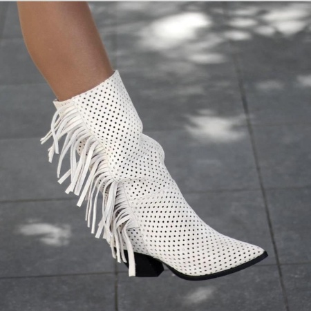 Cizme Valeria perforate piele naturala