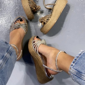 Sandale cu platforma Sparkle
