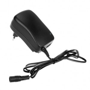 Univerzalni ispravljač 2.1A sa USB portom - Img 2
