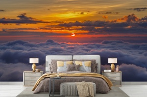 Dormitor elegant decorat cu fototapet personalizat Apus de Soare montat în spatele patului, transformând camera într-un spațiu relaxant prin acest tapet deosebit.