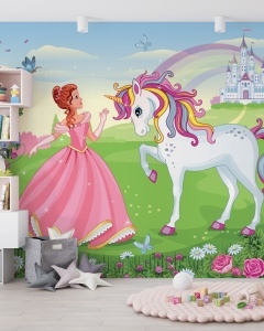 Loc de joacă în cameră de fetiță cu covor roz, decorat cu fototapet prințesă și unicorn magic, tapet personalizat de basm