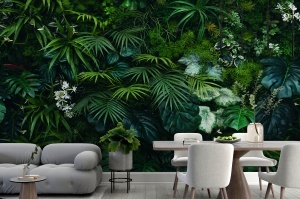 Fototapet perete verde jungle în living și dining deschis cu canapea gri, masă din lemn și scaune albe