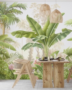 Amenajare de bucătărie și dining în stil natural, evidențiată de un fototapet cu motive botanice verzi. Combinat cu lustrele din ratan și lemnul brut, acest model de tapet personalizat creează o atmosferă relaxantă și caldă