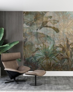 Colț de relaxare elegant cu fotoliu din piele maro și plantă exotică, având pe fundal un fototapet pădurea tropicală, tapet personalizat cu textură grunge