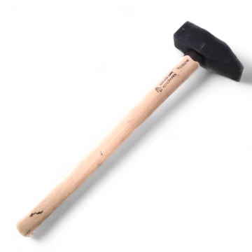 Baros forjat cu coada de lemn, 3kg 1547
