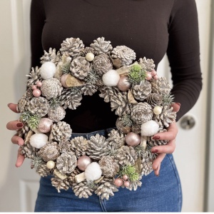 WREATH520793