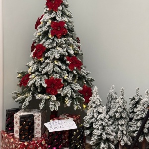 Ornament pentru bradul de Crăciun, floare brad Poinsettia, 25 centimetri, culoare OxBlood, prindere clip, sclipici