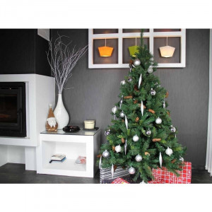 brad artificial decorat cu conuri de brad
