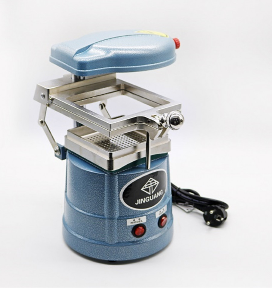 Aparat cu vacuum pentru gutiere