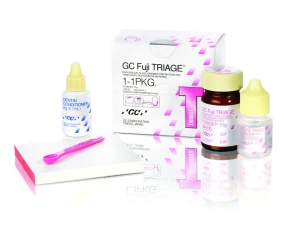 Fuji Triage 1-1 Set 15 g pulbere + 10 ml + 6 g Dentine Conditioner GC