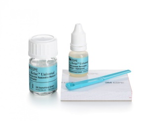 Ketac Universal 12.5 g pulbere + 8.5 ml lichid Solventum