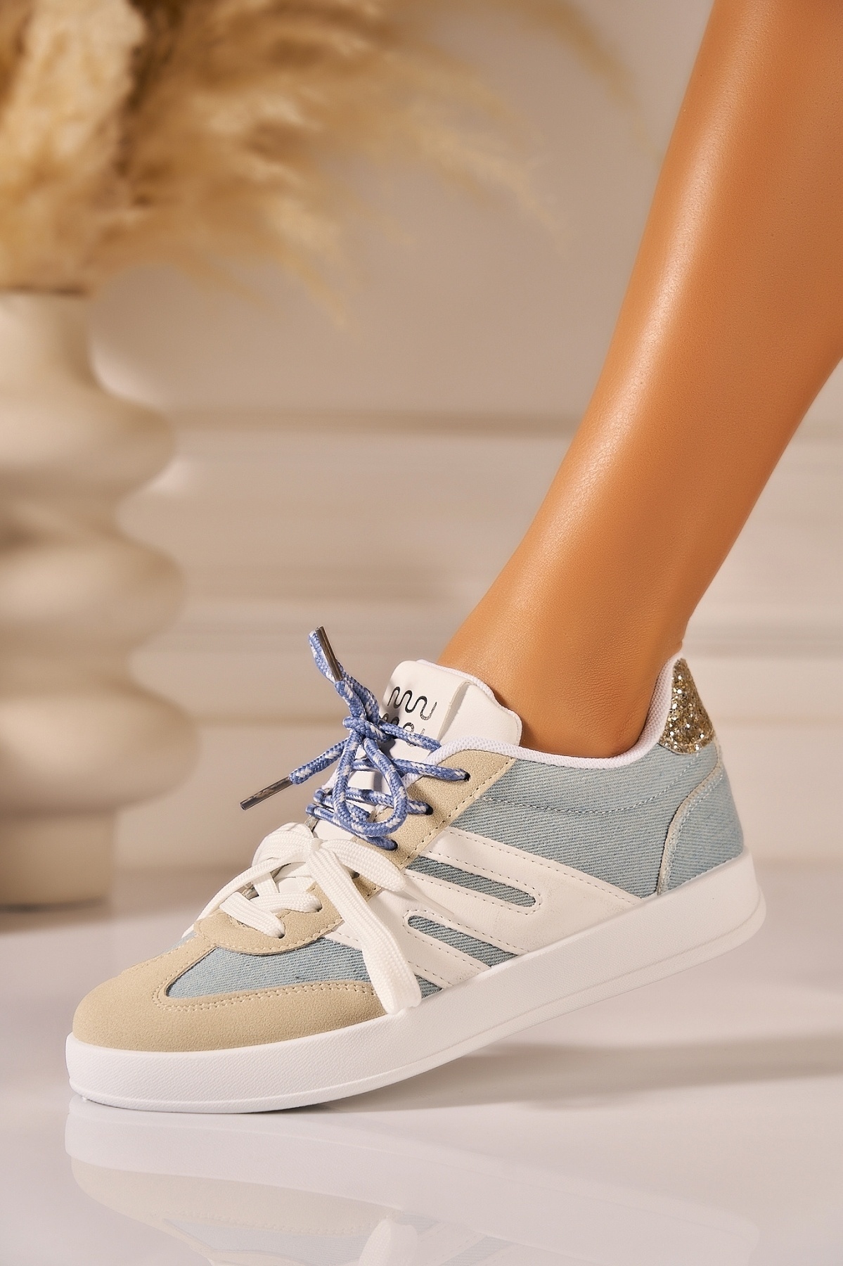 Adidași de damă Albastri din Piele Ecologica Intoarsa Araia