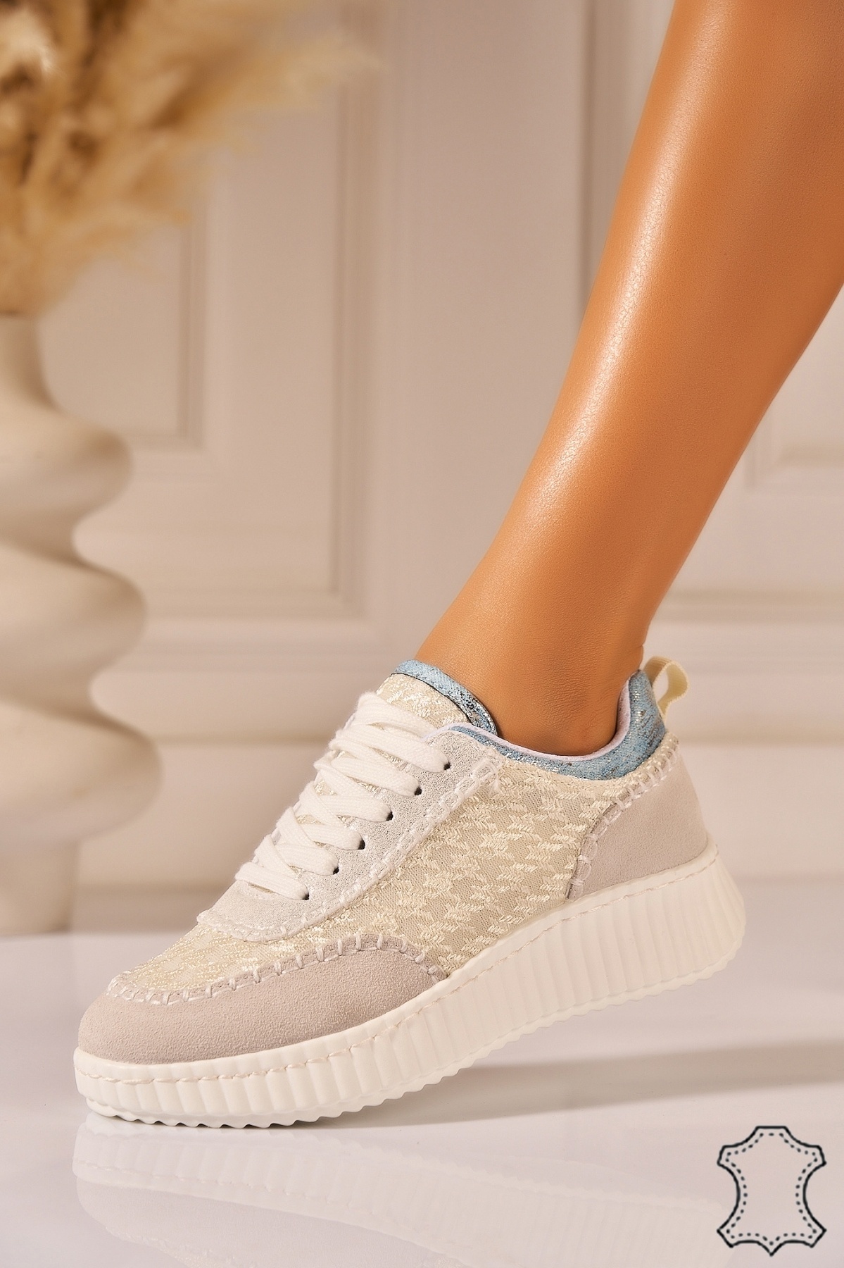 Adidasi Piele Naturala Intoarsa Gri Yavni