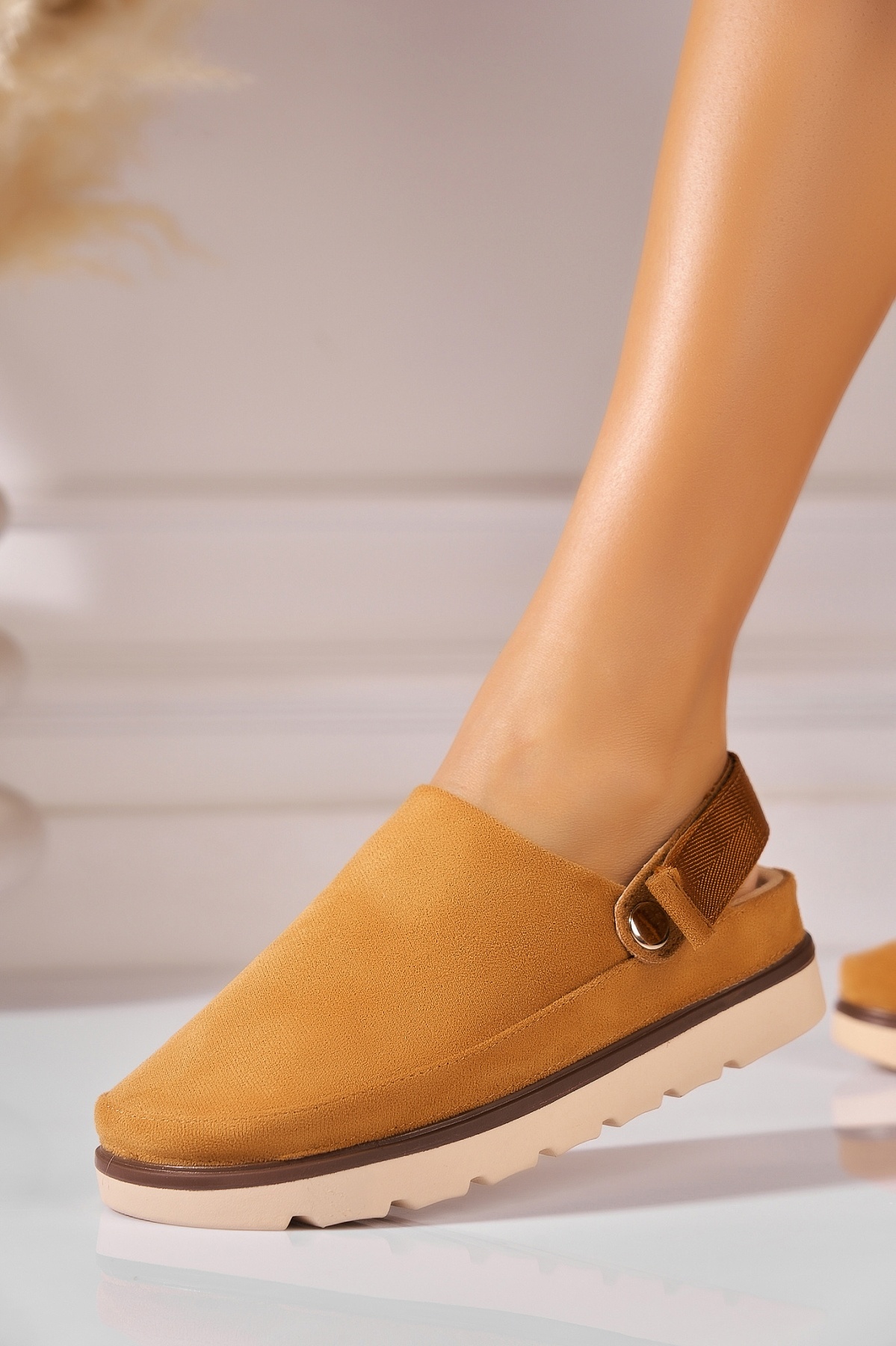Pantofi dama cu platforma Camel din Piele Ecologica Intoarsa Biancia