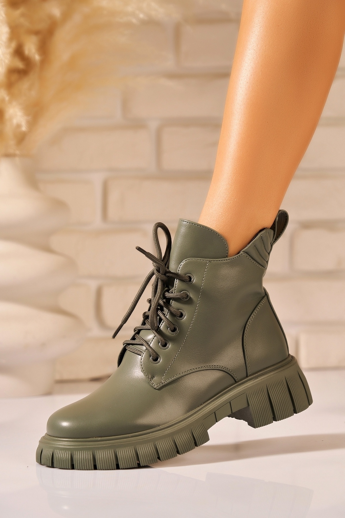 Ghete Dama Imblanite Verzi din Piele Ecologica Shuha