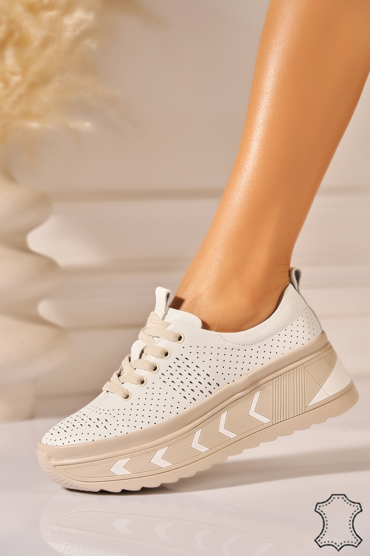 Adidasi Piele Naturala Albi Zully