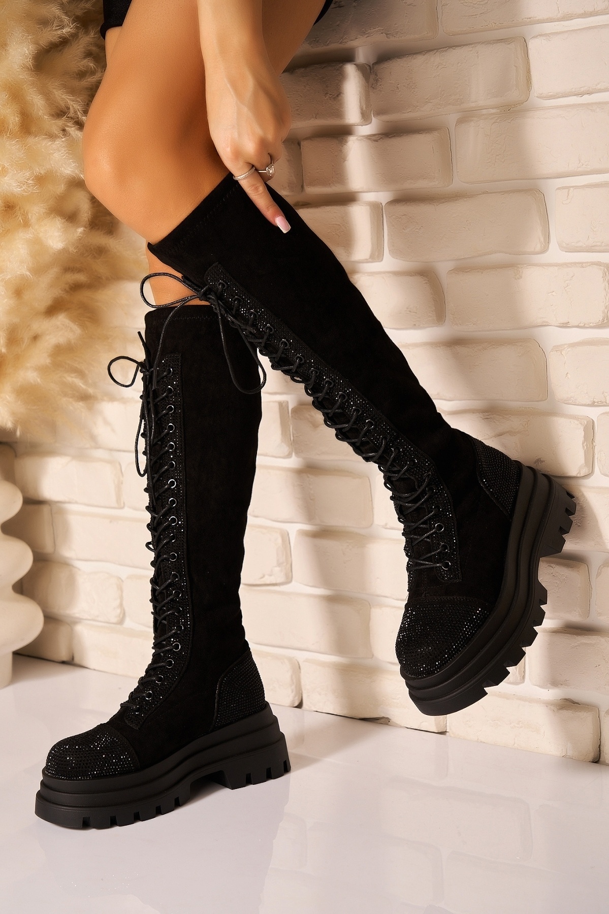 Cizme Dama cu Platforma Negre din Piele Ecologica Intoarsa Aanvi