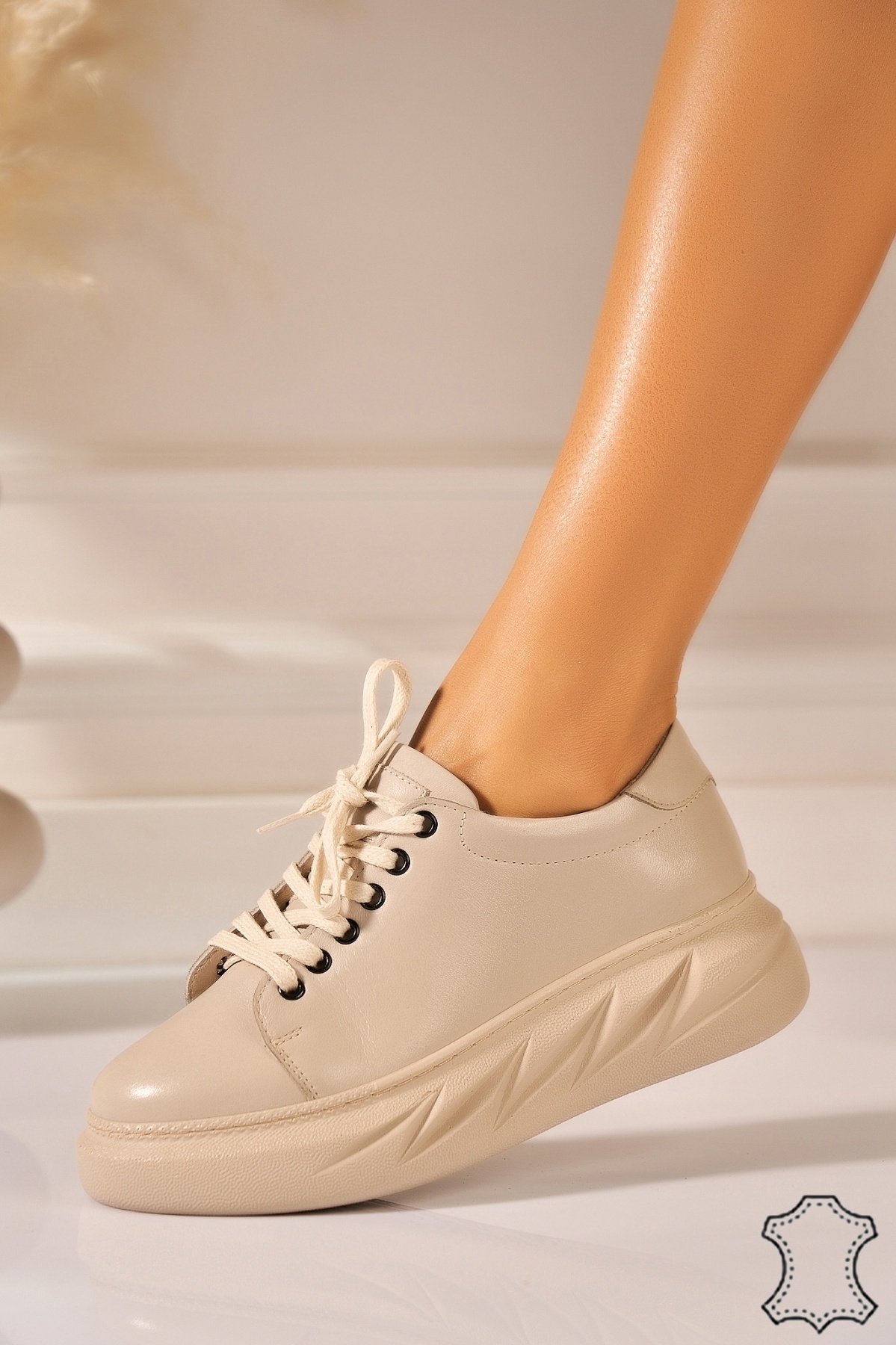 Adidasi Piele Naturala Crem Azana