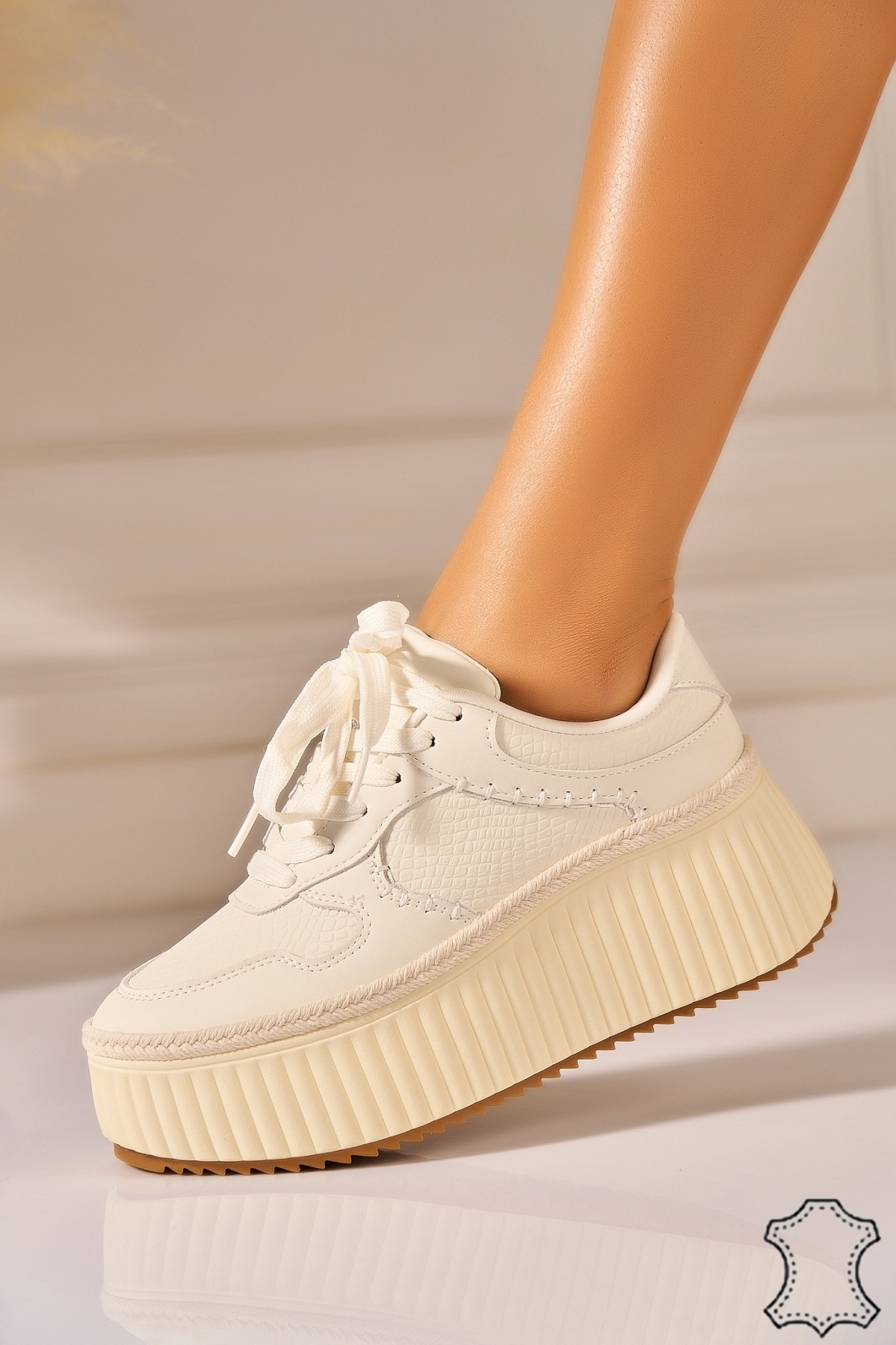 Adidasi Piele Naturala Crem Calera