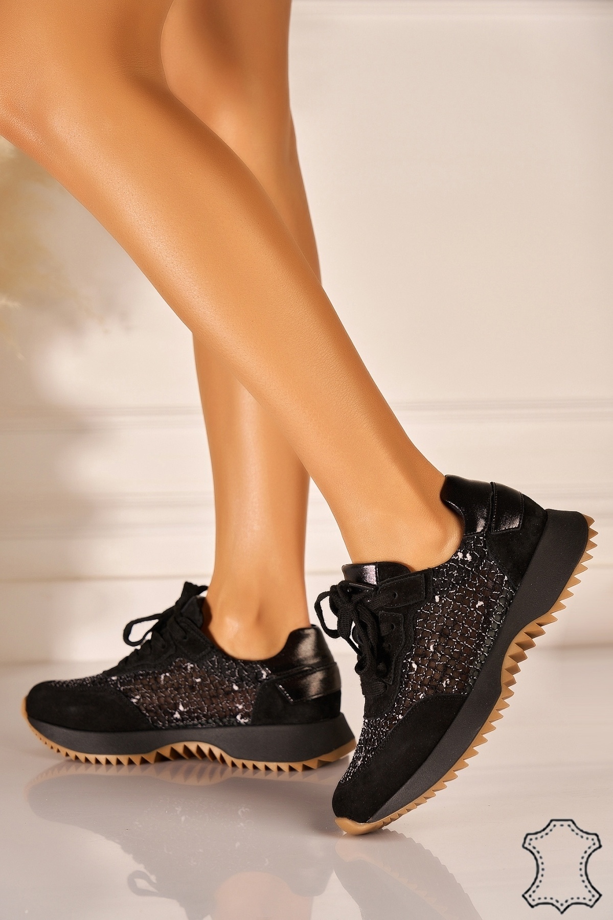 Adidasi Piele Naturala Intoarsa Negri Carla