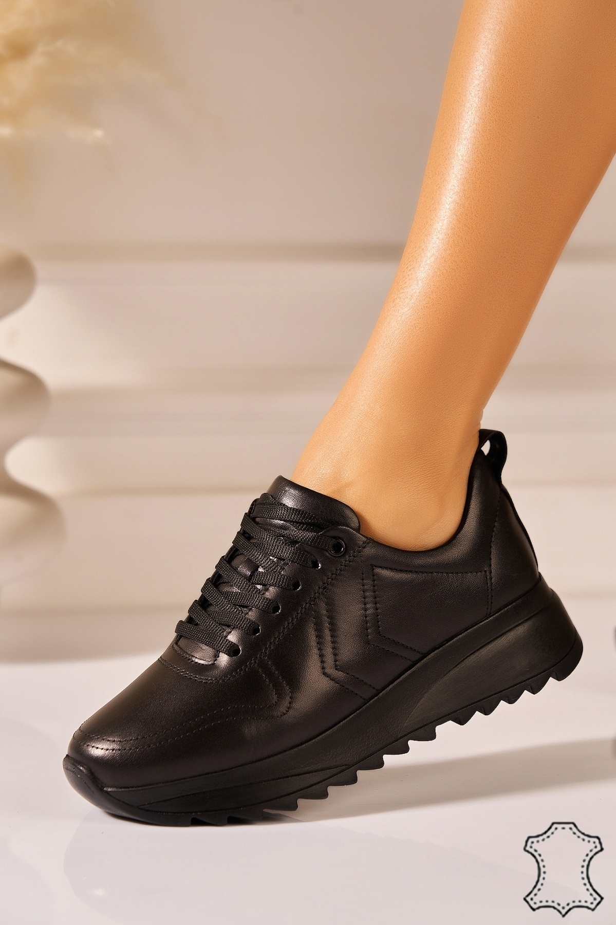 Adidasi Piele Naturala Negri Yesli