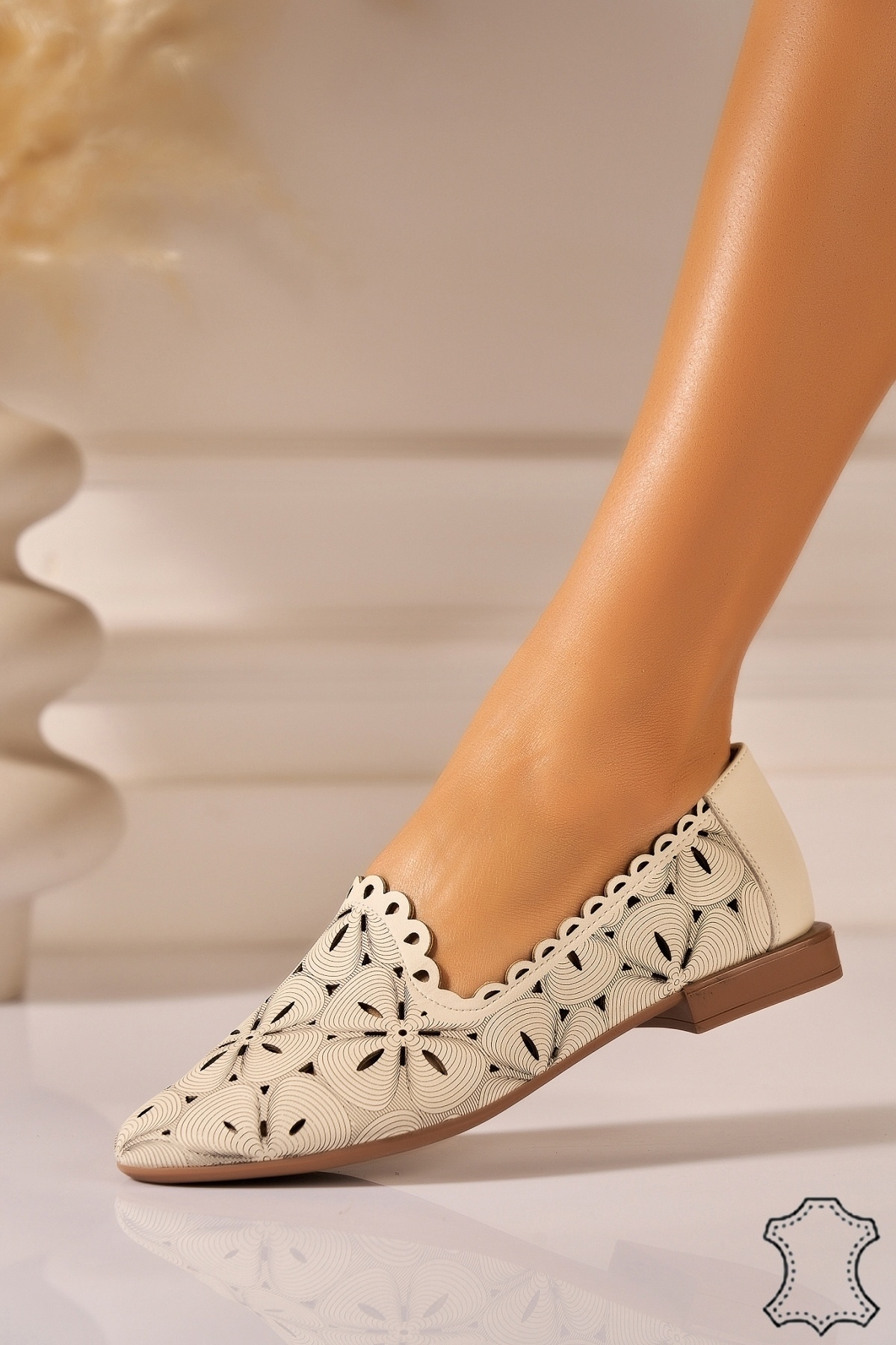 Balerini Damǎ Piele Naturala Bej Zandra