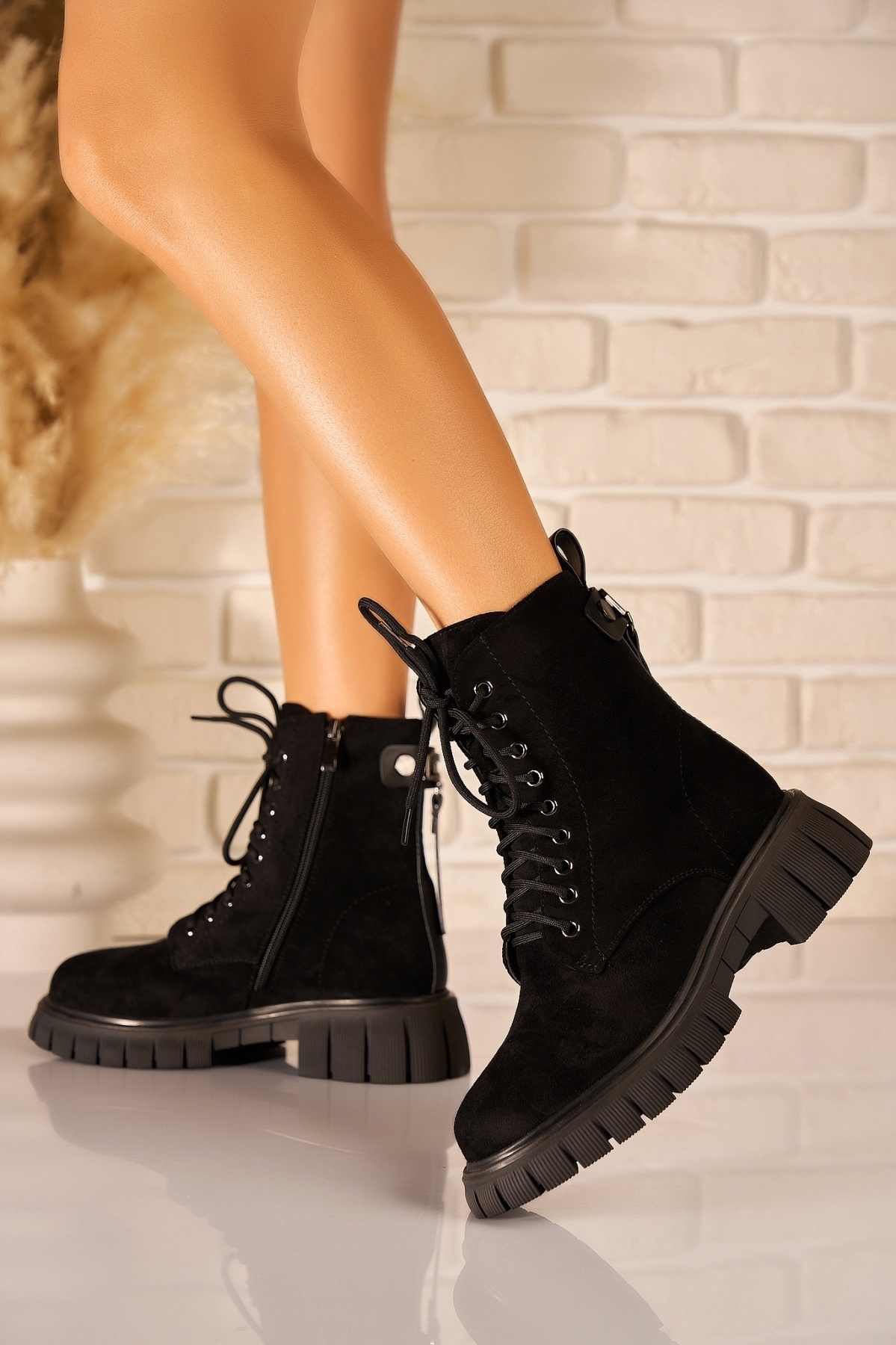 Ghete Dama Imblanite Negre din Piele Ecologica Intoarsa Salima2