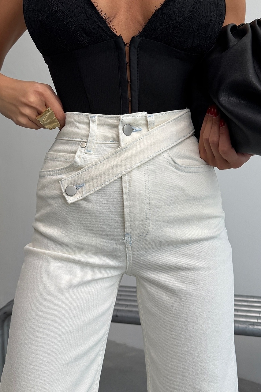 Blugi Regular Fit Albi Jarzei