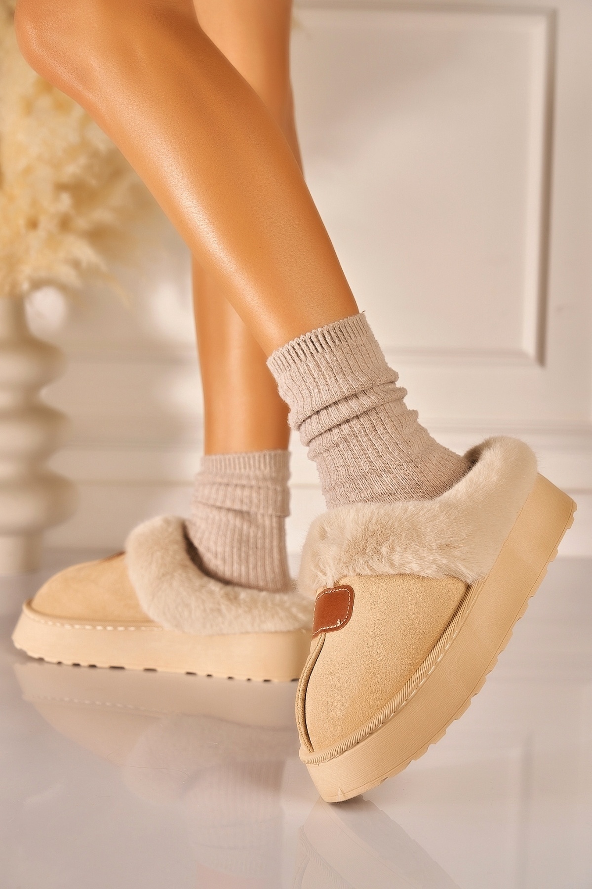 Papuci Îmblăniți Piele Ecologica Intoarsa Bej Phayth