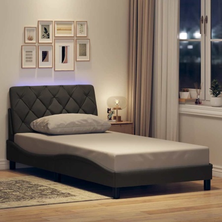 Cadru de pat cu LED fără saltea țesătură gri închis 100x200 cm