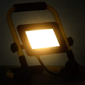 Proiector cu LED și mâner, 30 W, alb cald - Img 2