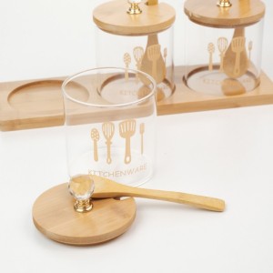 Set 3 recipiente pentru condimente din sticla, suport din lemn de bambus inclus, 250 ml