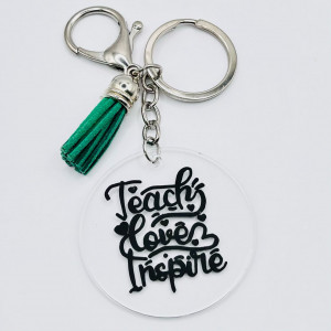 Breloc acrilic pictat manual Teach, Love, Inspire