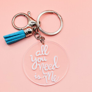 Breloc All You Need Is Me minimalist