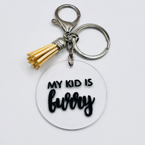 Breloc acrilic pictat manual My Kid Is Furry