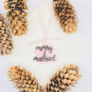 Ornament de brad Merry & Married