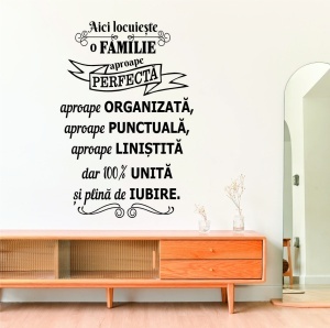 Sticker perete - O Familie aproape Perfecta 