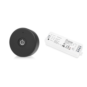 Controler pentru bandă LED AGGE pentru o singură culoare, RF 2.4 GHz, unitate de control + telecomandă reglarea intensității o tastă (Negru)